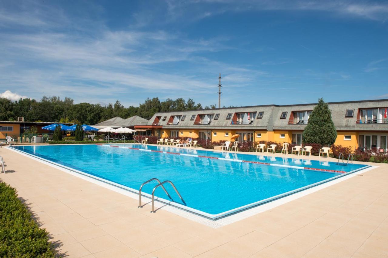 Hotel Lacotel Avenches Eksteriør bilde